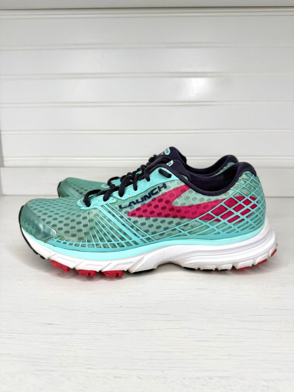 Brooks Launch 3 Running Shoes Women’s Size 7.5 B Aqua Pink 1202061B436 No Box